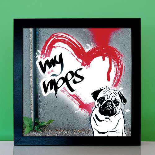 StreetArt Hund Mops mit Krone von Birgit Greger